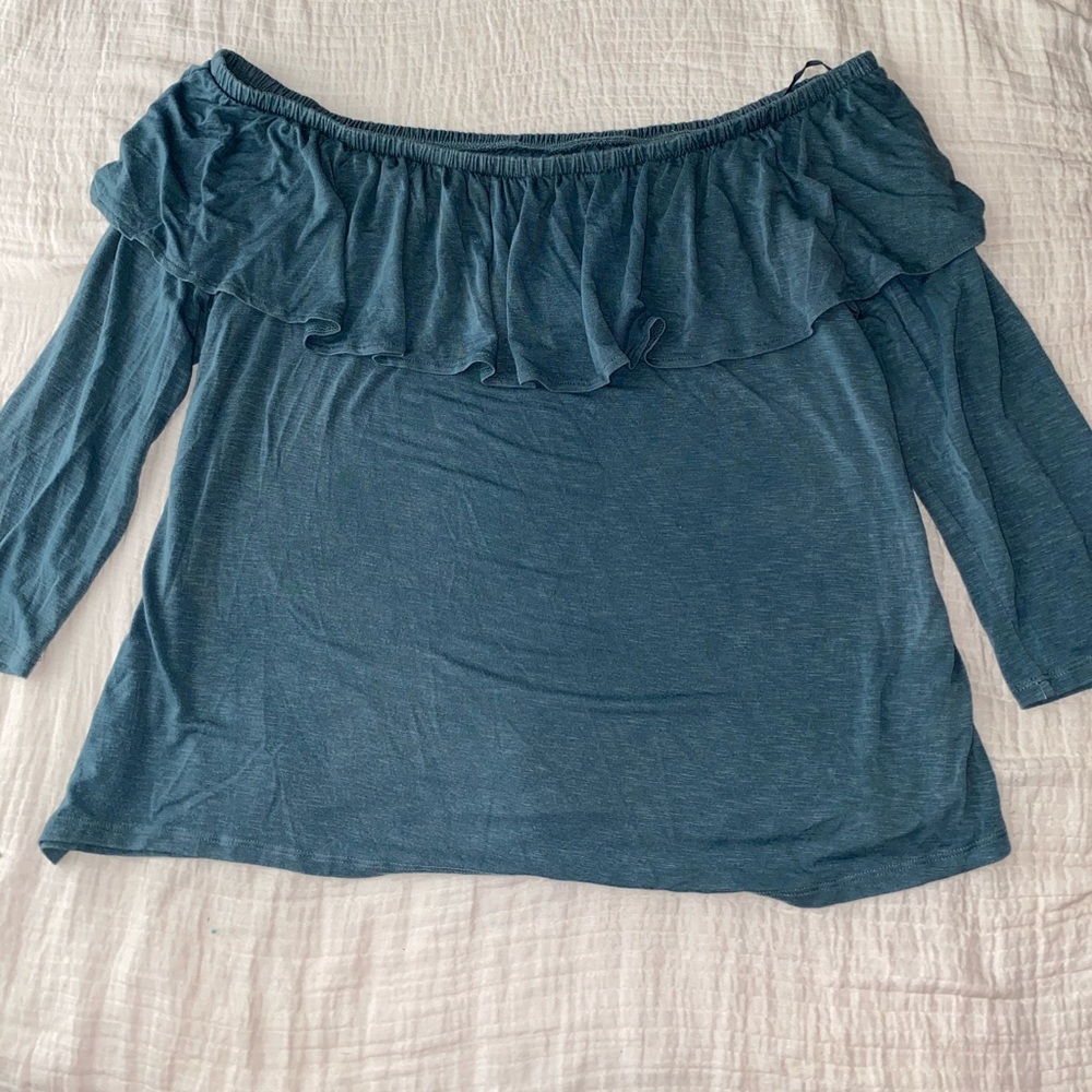 American Eagle Of the Shoulder Top